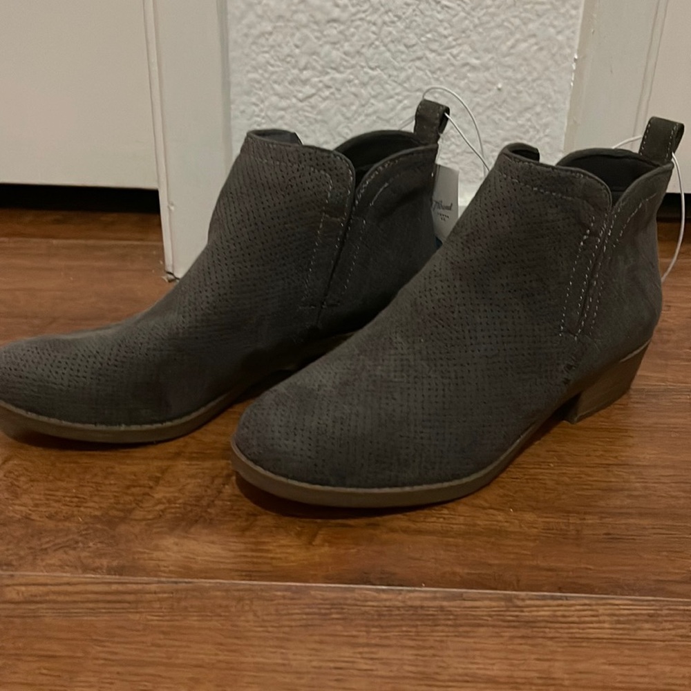 Grey suede low heel bootie